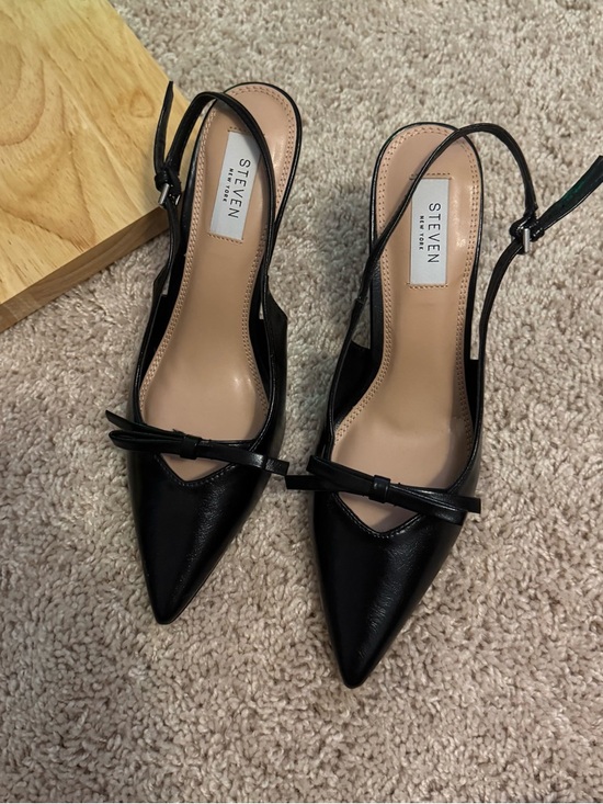 Steve Madden Shoes - STEVE MADDEN Black Pointed Slingback Bow Pumps
